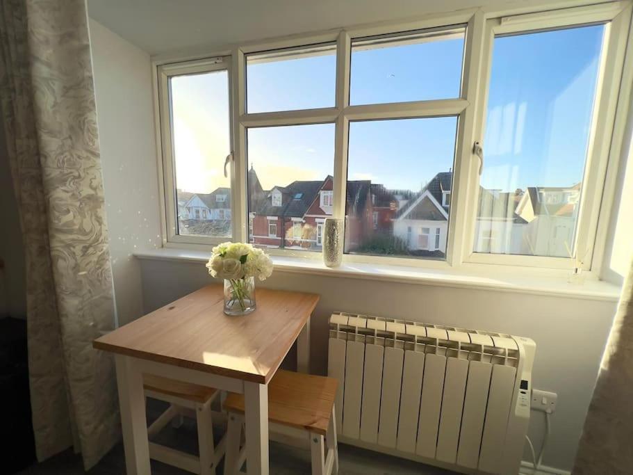Princes Court, Sea Road Bournemouth Bagian luar foto